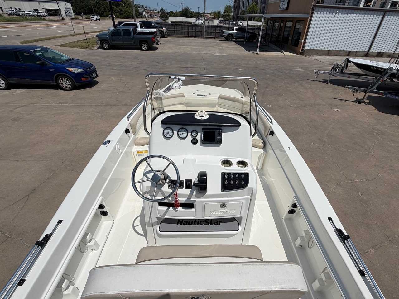 2016 NAUTIC STAR 211 COASTAL Other