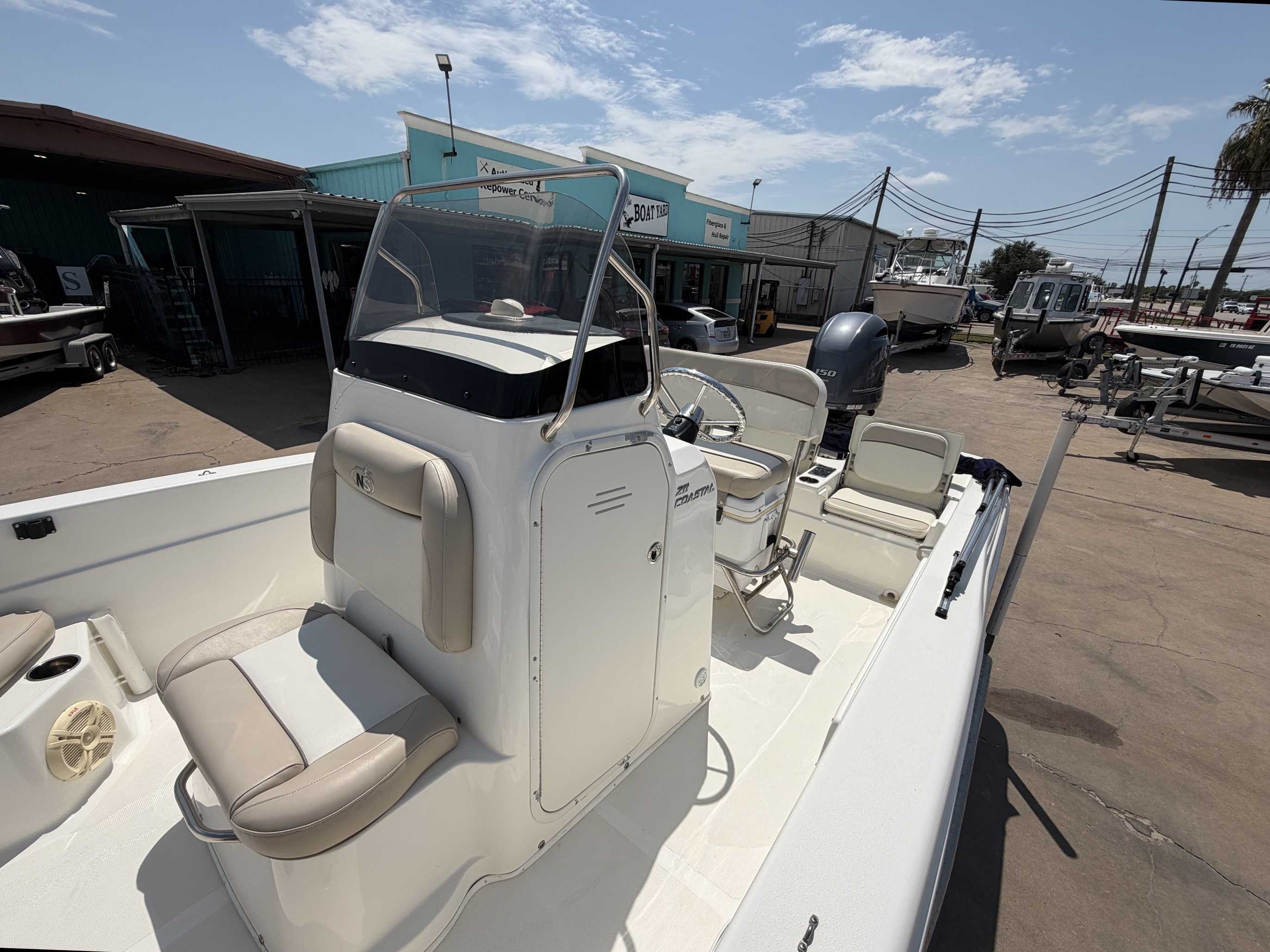 2016 NAUTIC STAR 211 COASTAL Other