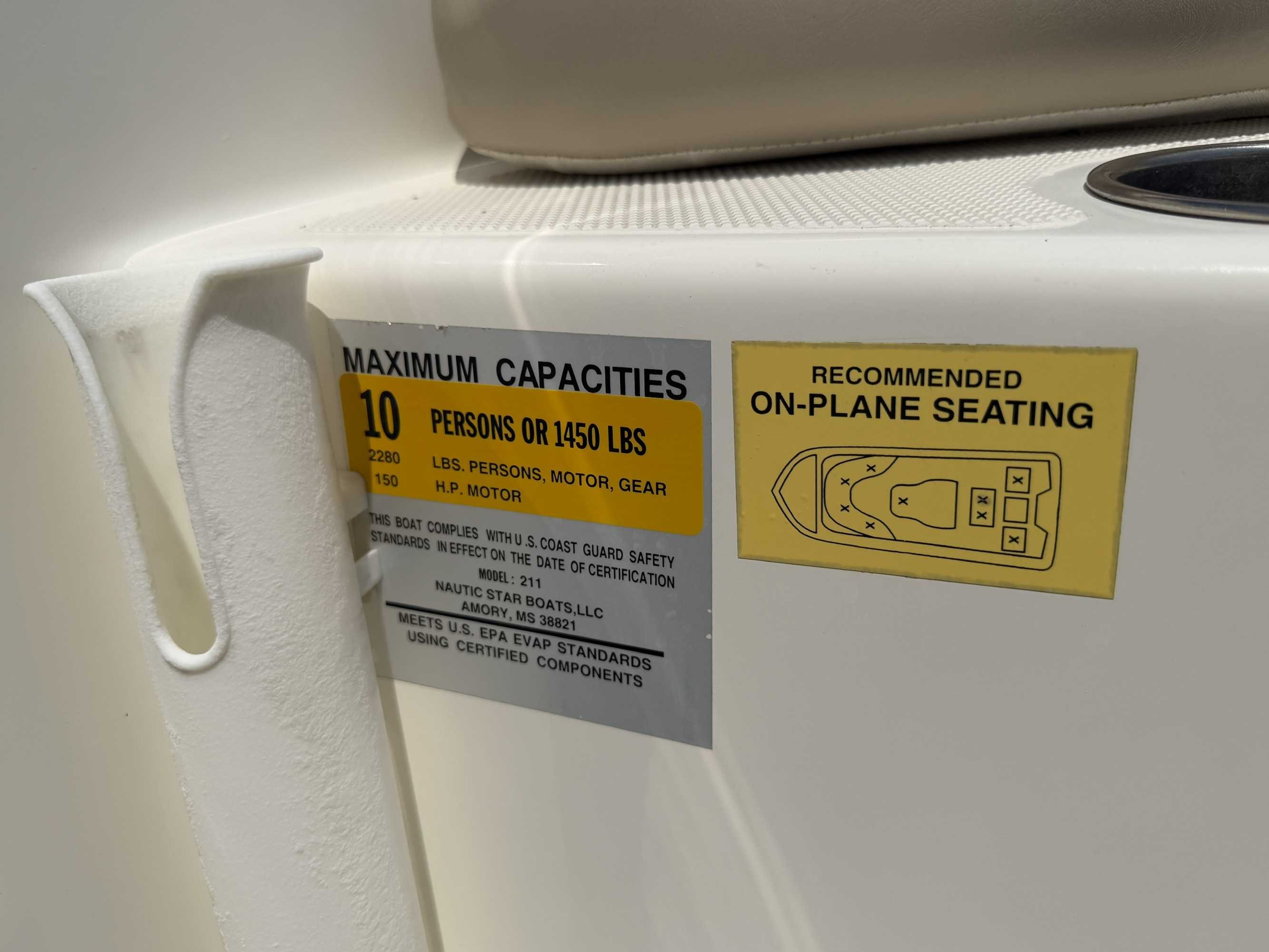2016 NAUTIC STAR 211 COASTAL Other