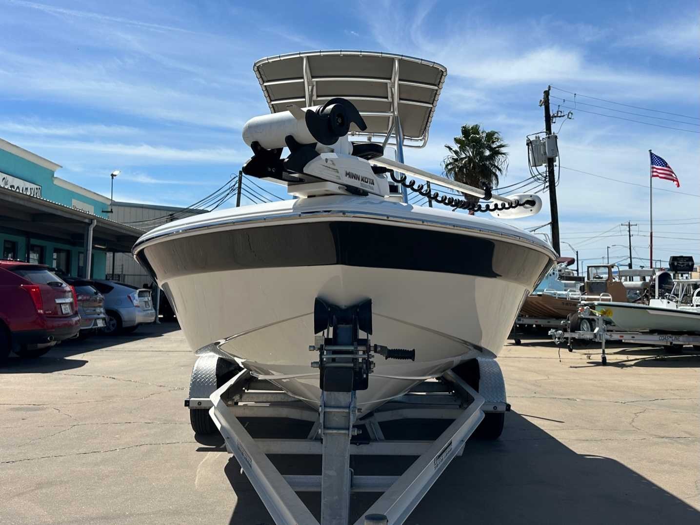 2019 NAUTIC STAR 227XTS Center Console
