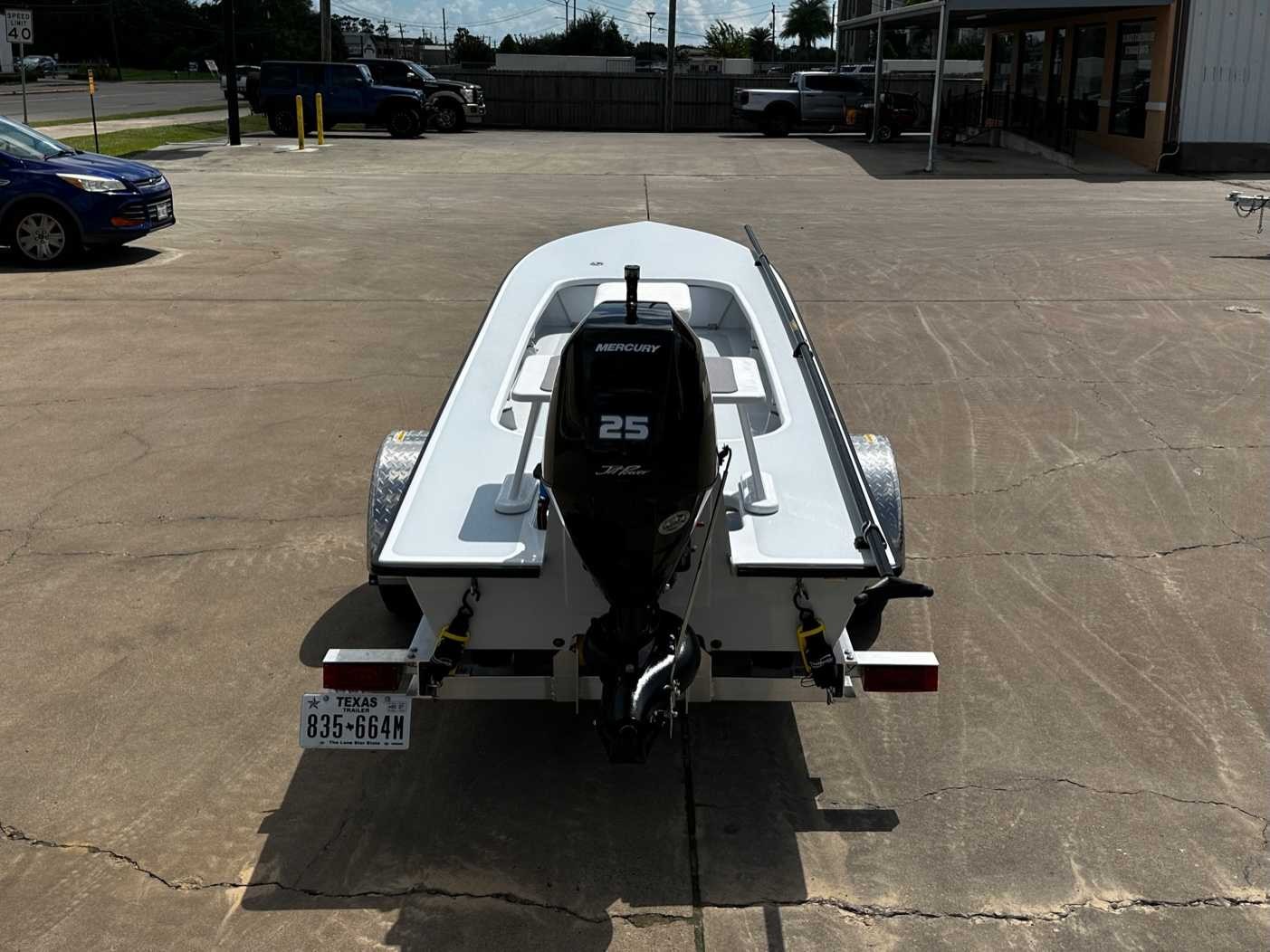 2024 BLACK DUCK Cromis 18 Flat/Skiff