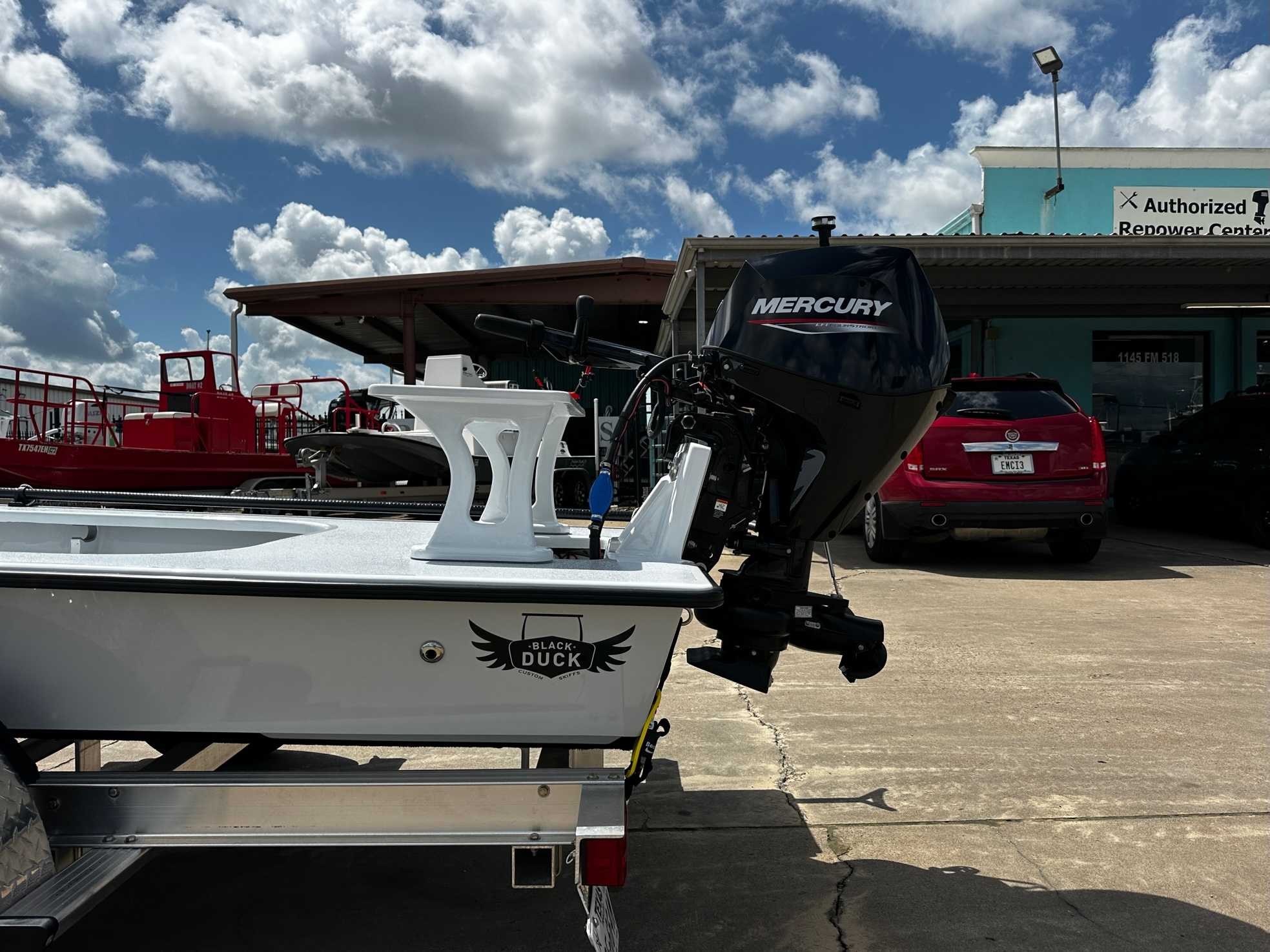 2024 BLACK DUCK Cromis 18 Flat/Skiff