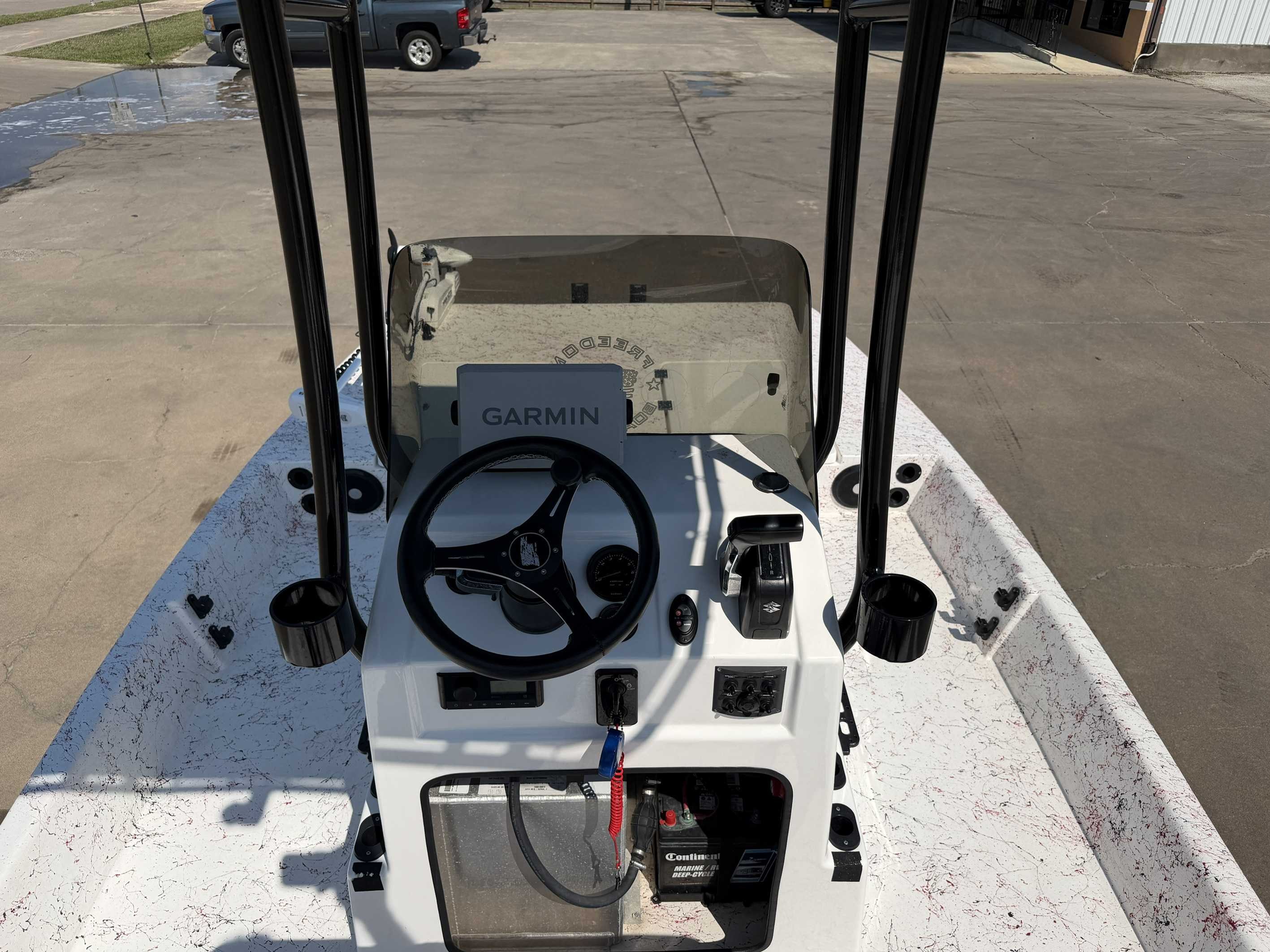 2024 Freedom Eagle Catamaran (Power)