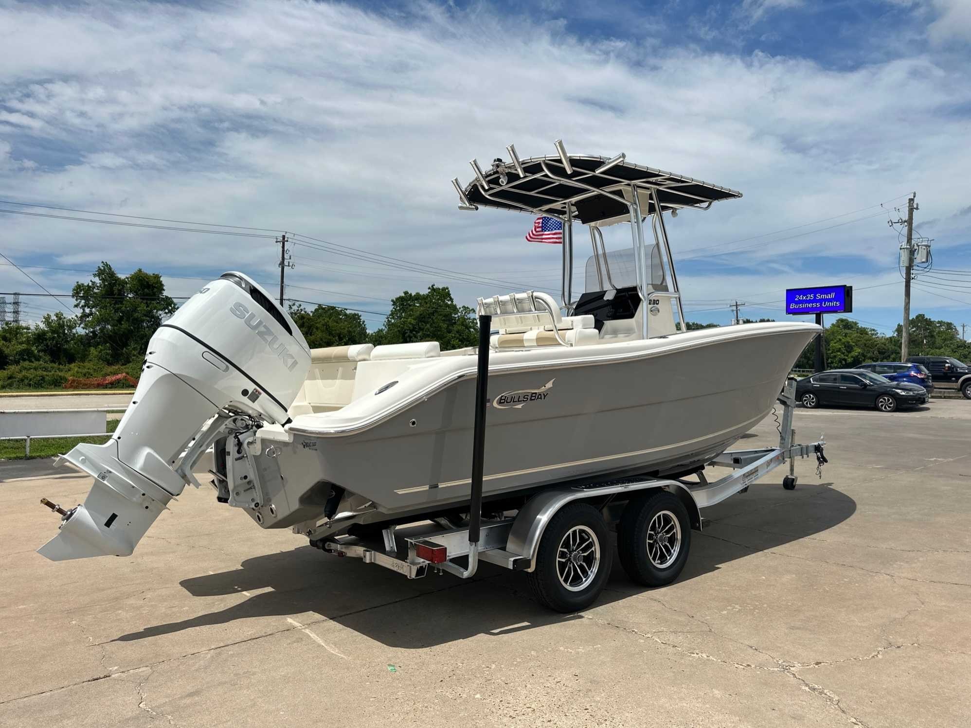 2026 Bulls Bay 230CC Bay Boat
