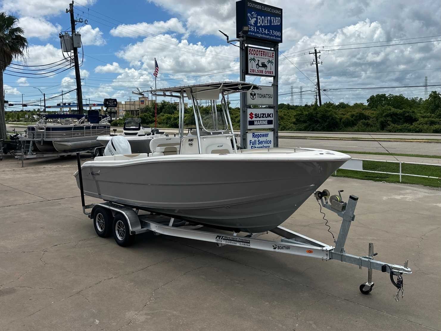 2026 Bulls Bay 230CC Bay Boat