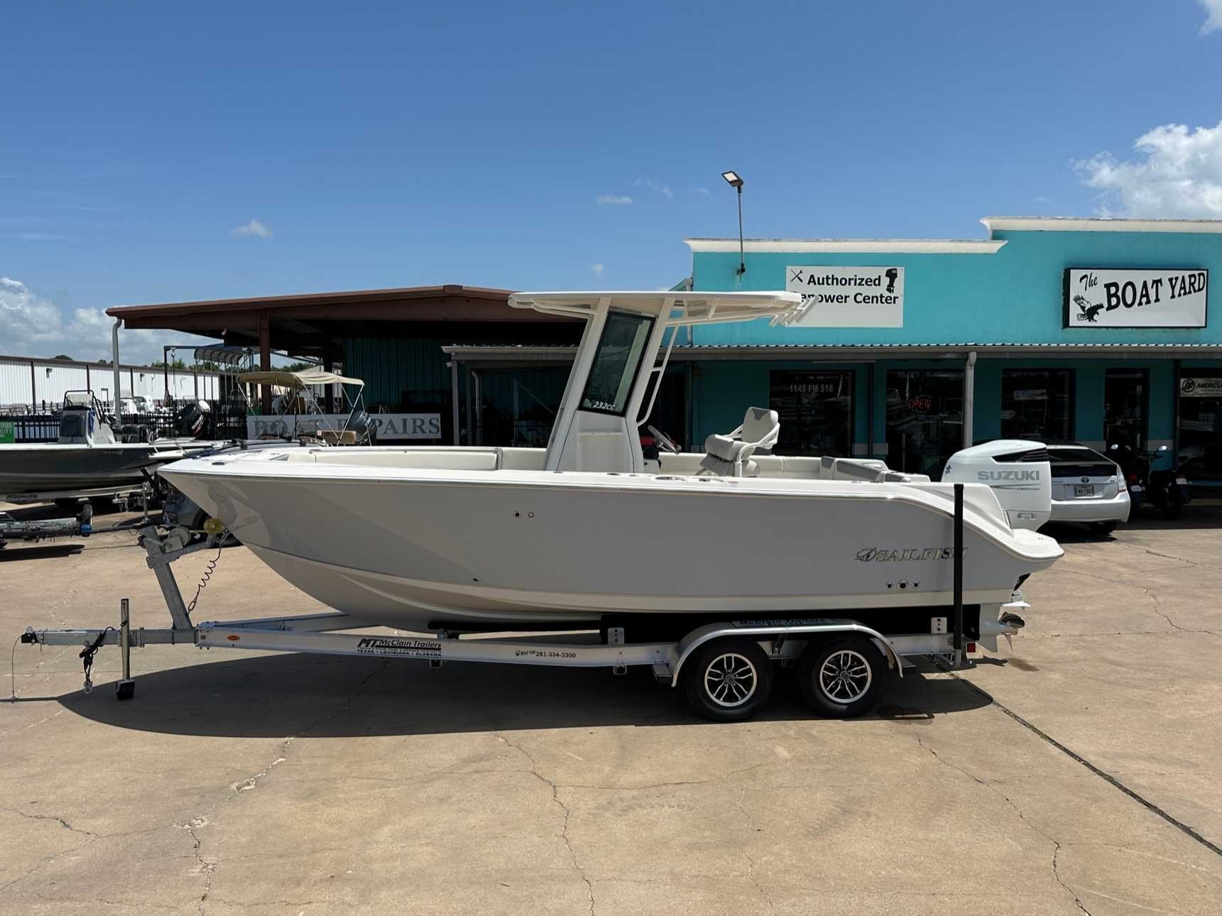 2026 Sailfish Boats 232CC Center Console
