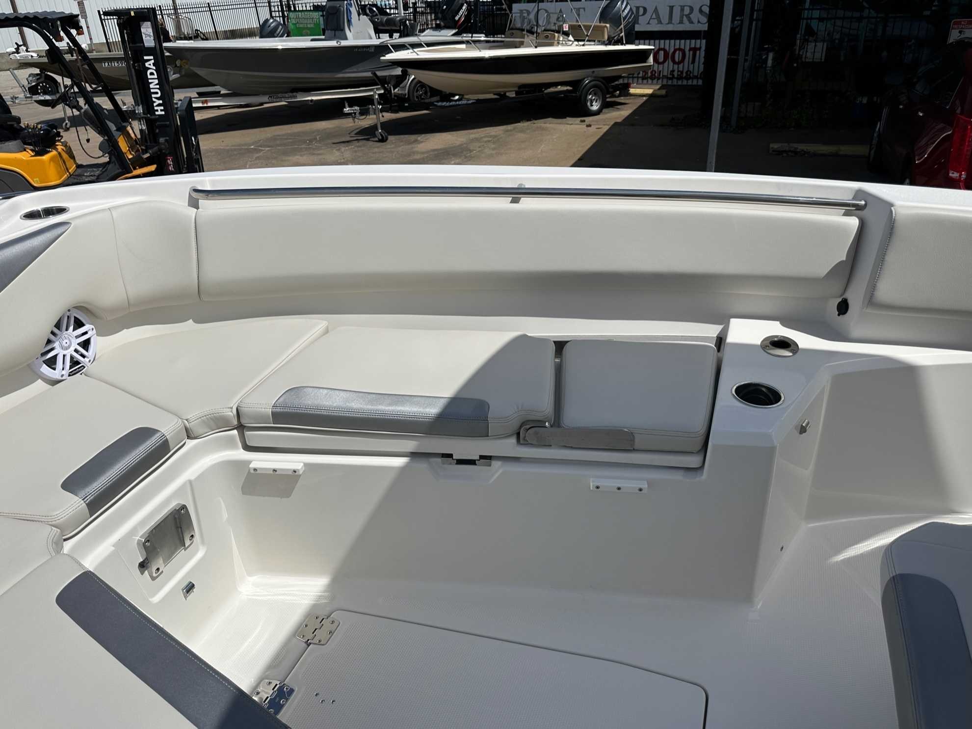 2026 Sailfish Boats 232CC Center Console