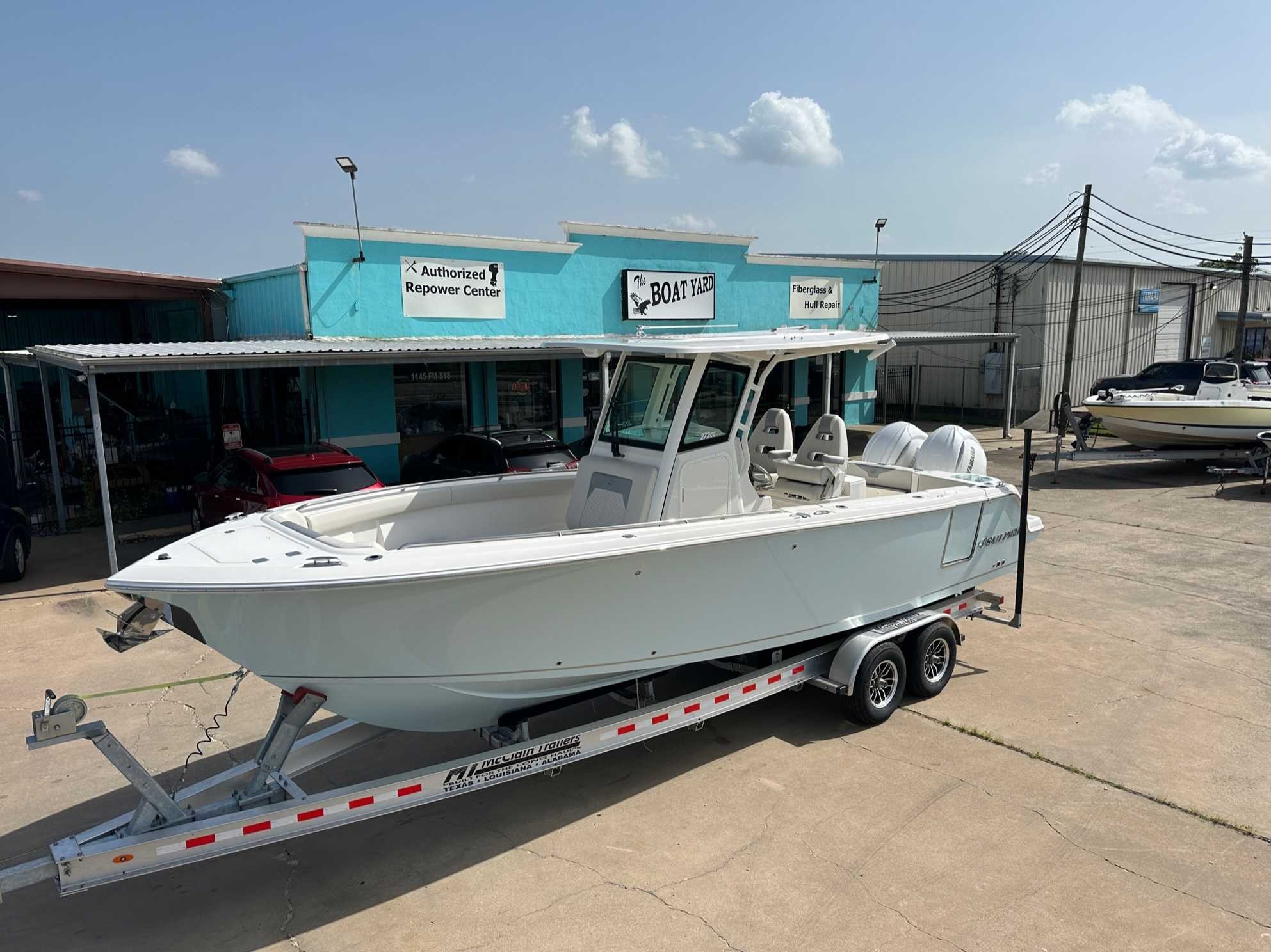 2026 Sailfish Boats 272CC Center Console