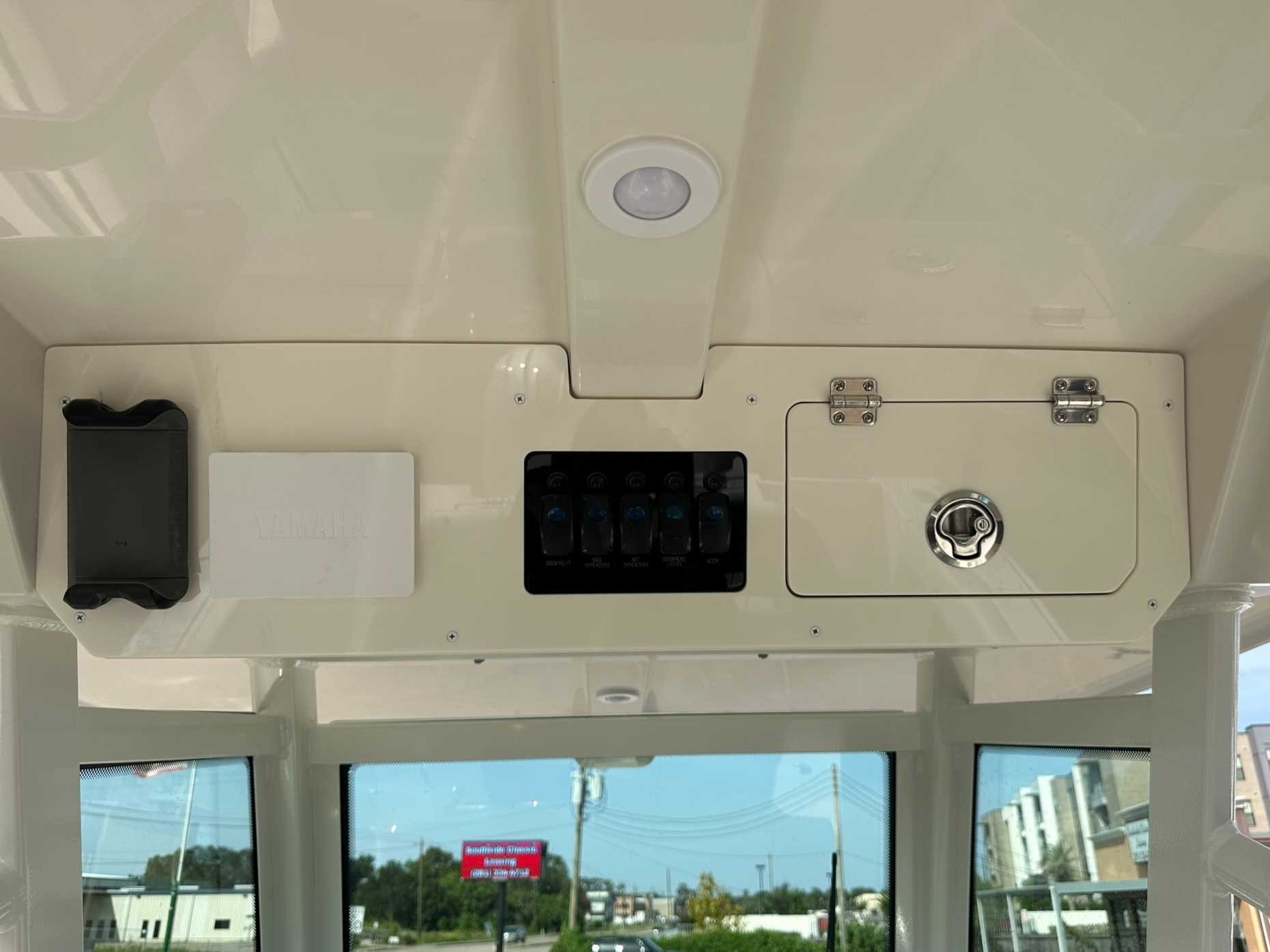 2026 Sailfish Boats 272CC Center Console