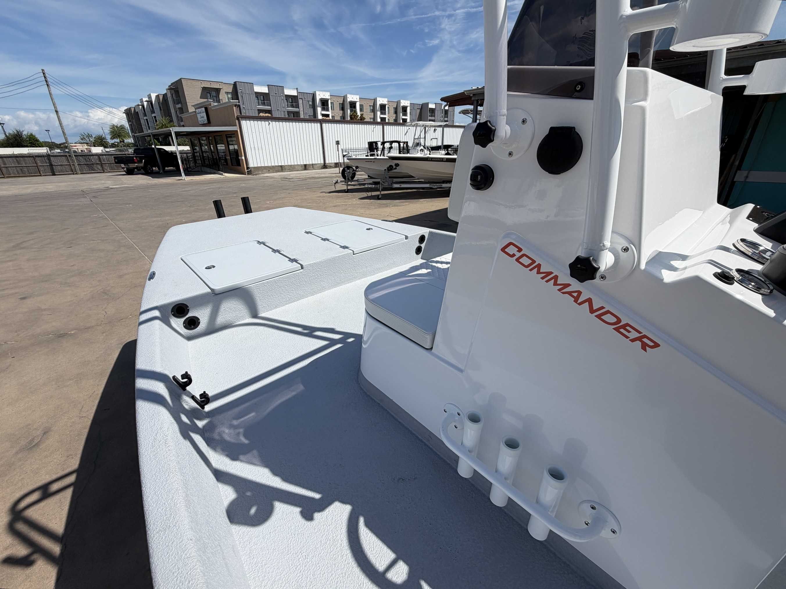 2027 Freedom Commander Flat/Skiff