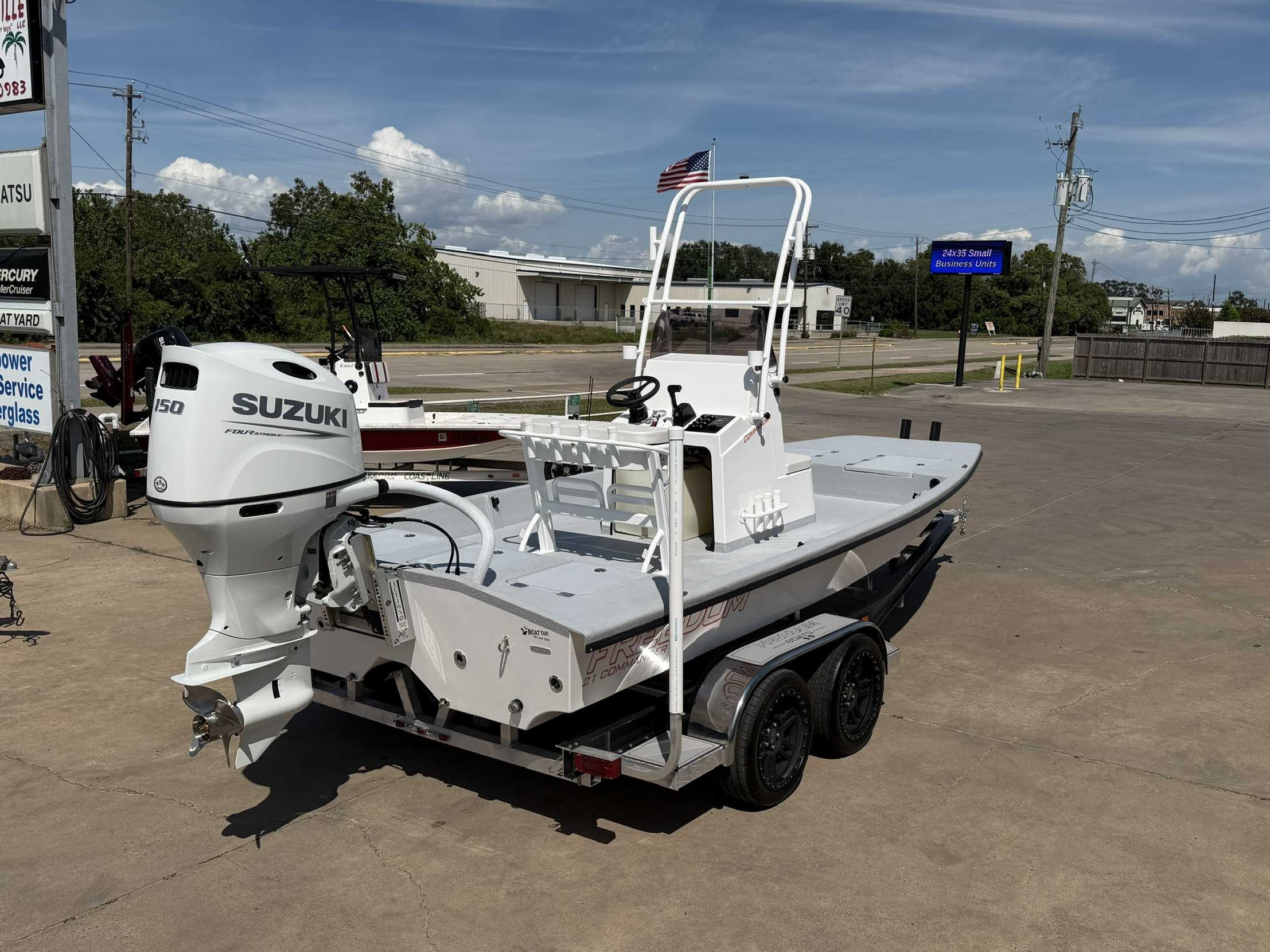 2027 Freedom Commander Flat/Skiff