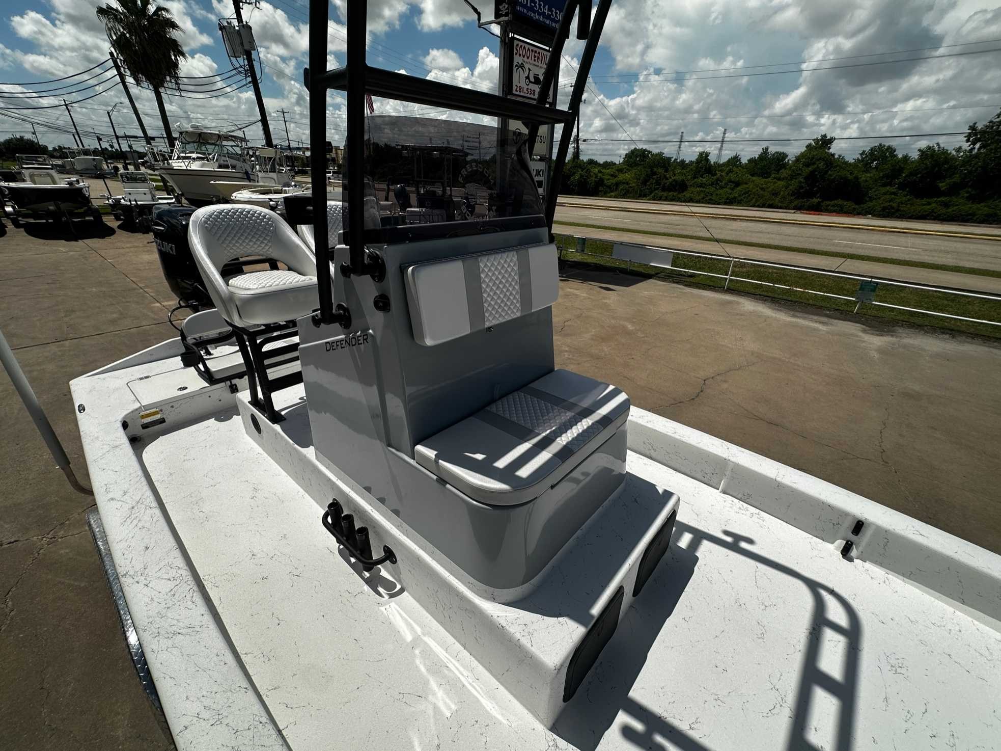 2027 Freedom Boats USA 24' Defender Fish Boat
