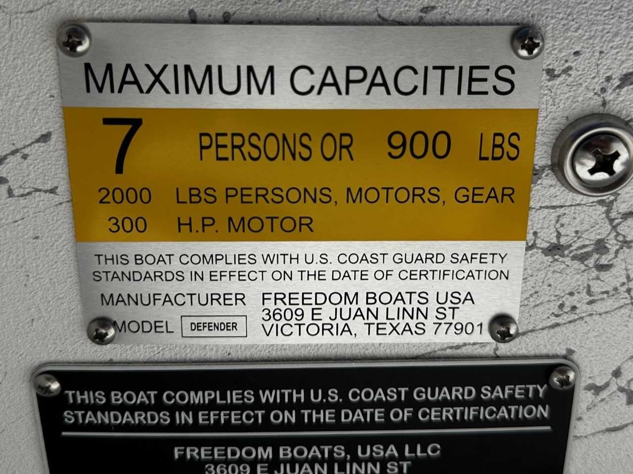 2027 Freedom Boats USA 24' Defender Fish Boat
