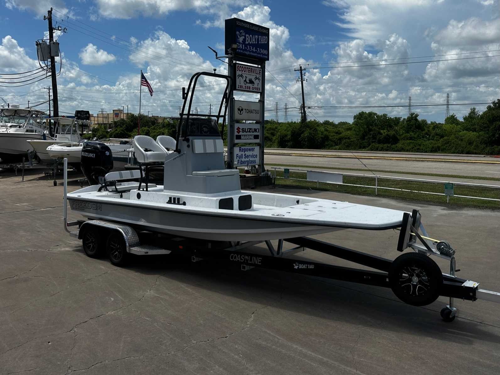 2027 Freedom Boats USA 24' Defender Fish Boat